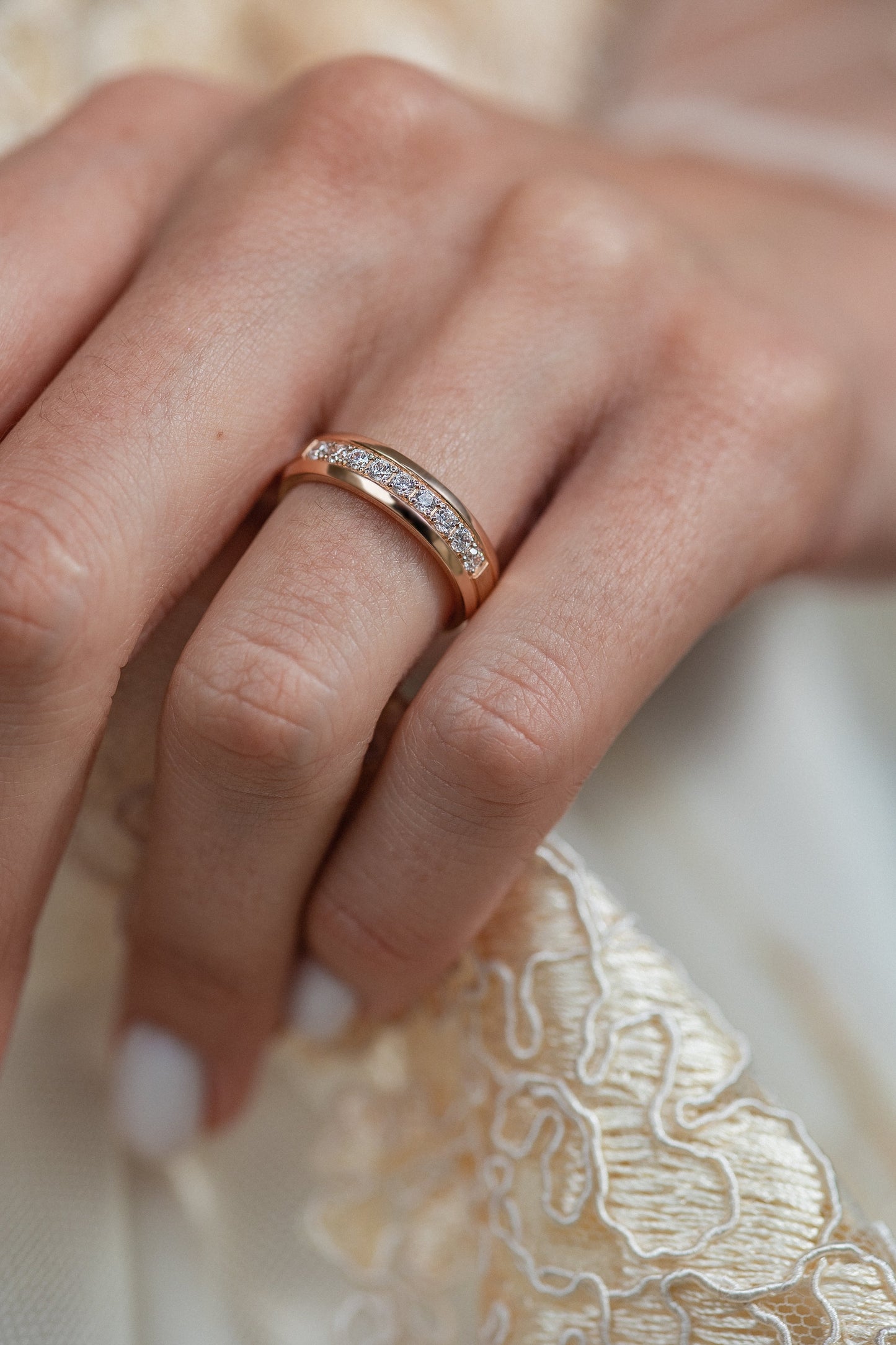 Wedding bands set his and hers. Couples wedding bands. Diamond wedding band. Unique matching wedding bands. His and hers wedding bands. Diamond wedding rings. Classic wedding rings set. Unique wedding bands.Rose gold wedding ring set
