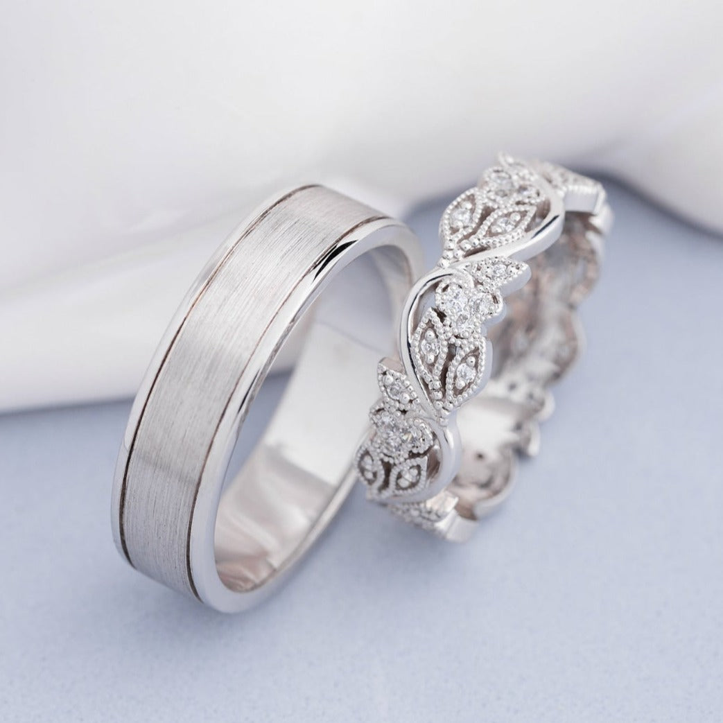 Gold wedding bands with diamonds. Unique wedding bands. Couple rings. His and hers wedding rings set. Bridal rings set. Gold wedding rings