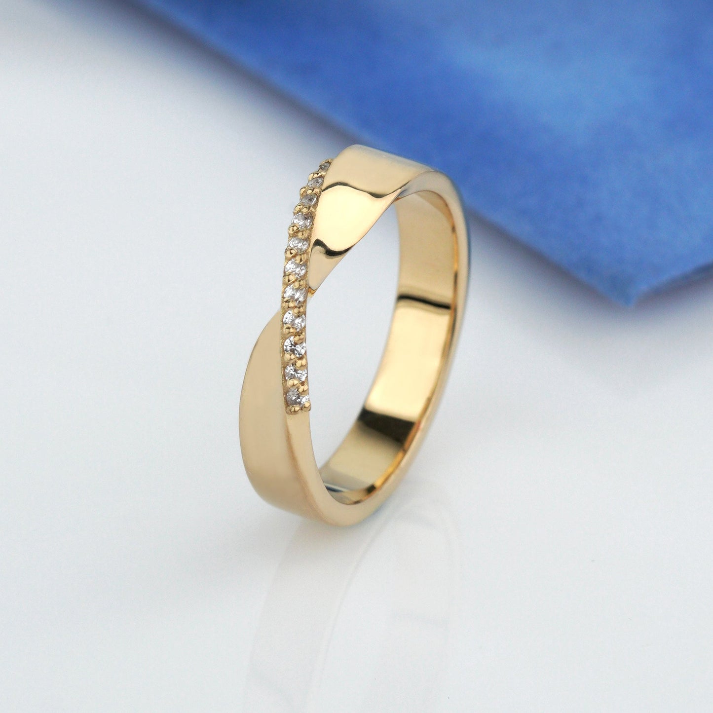 Mobius wedding bands