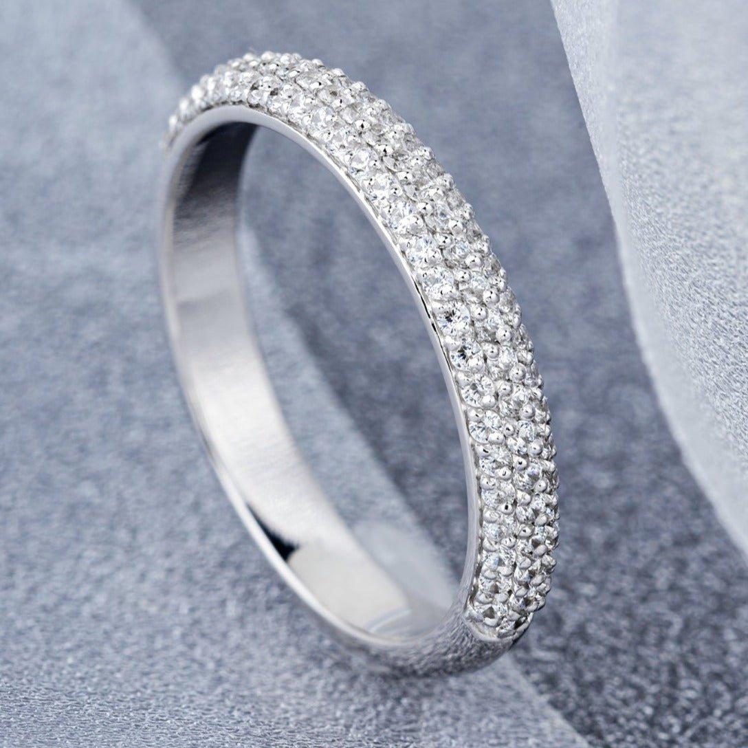 Classic wedding bands set with diamonds - classic wedding bands - couple rings - couple wedding bands - escorialjewelry