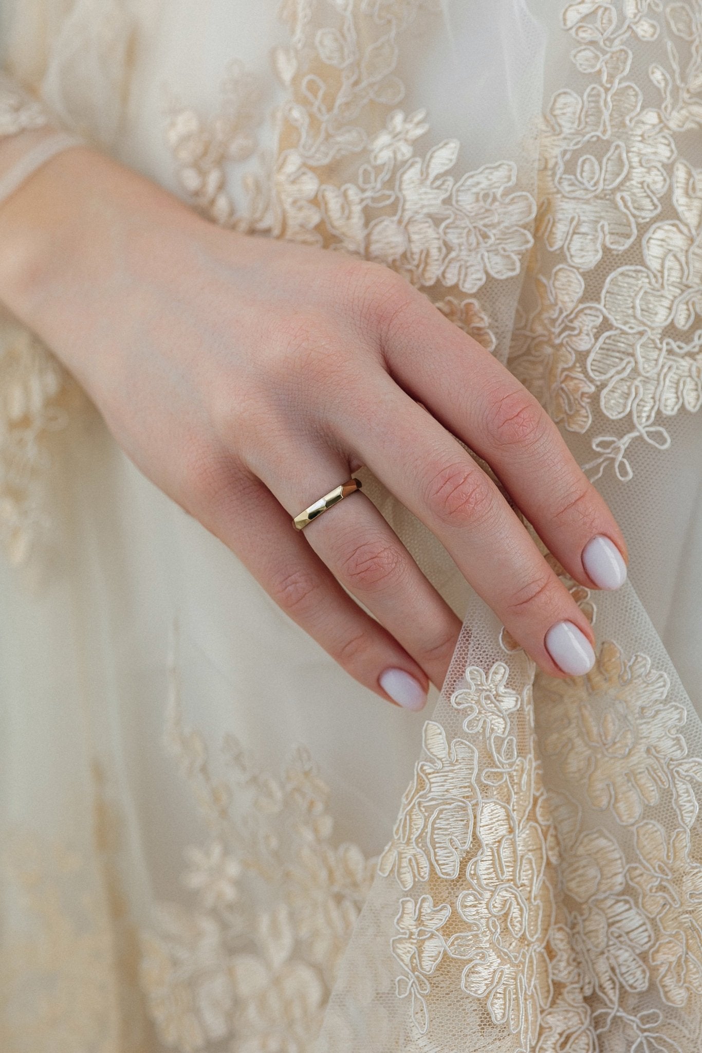 Couple wedding rings with faceted surface - couple rings - couple rings set - couple wedding bands - escorialjewelry