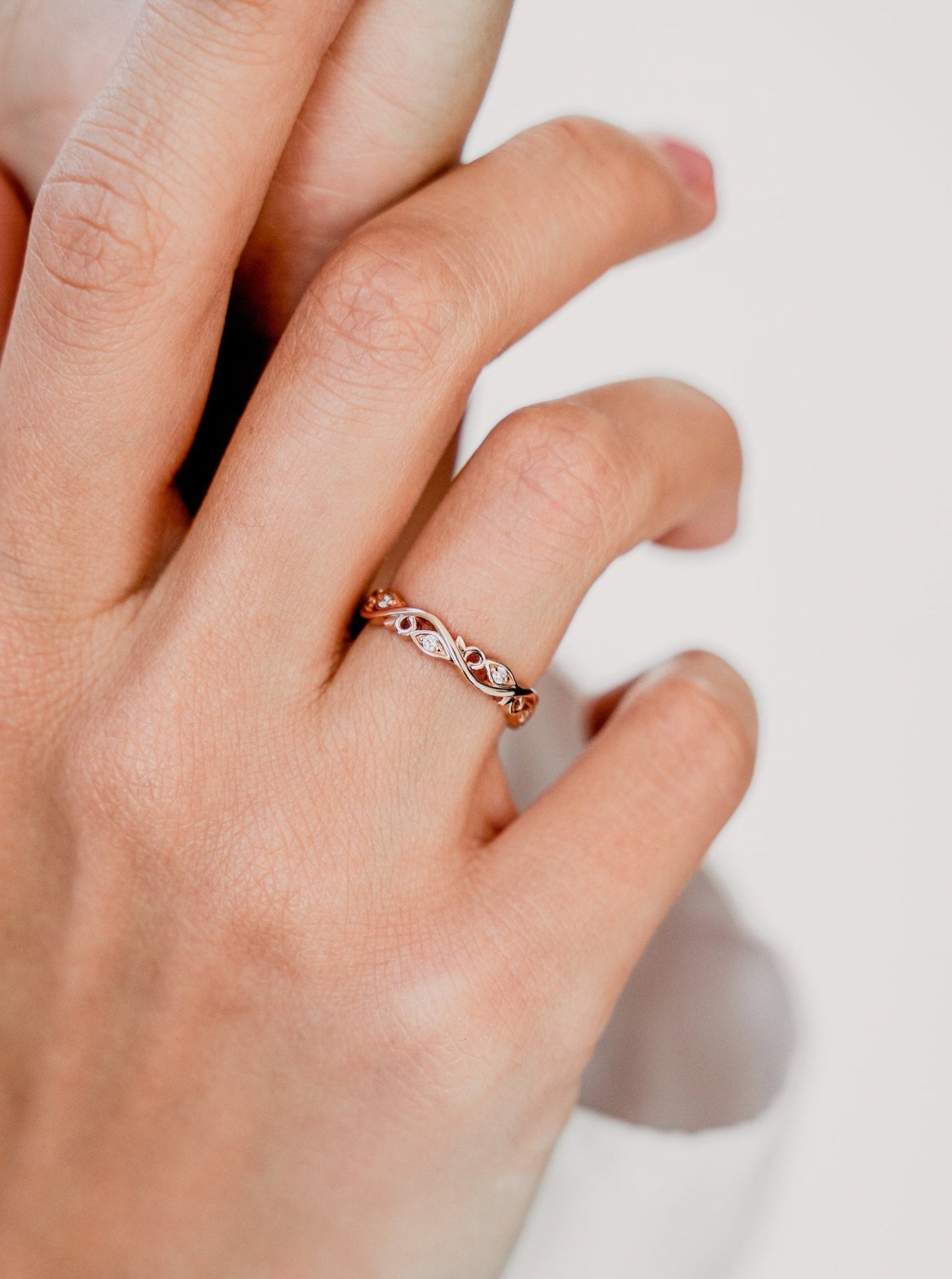 Dainity floral band - 14k gold band - 14k gold ring - boho - escorialjewelry