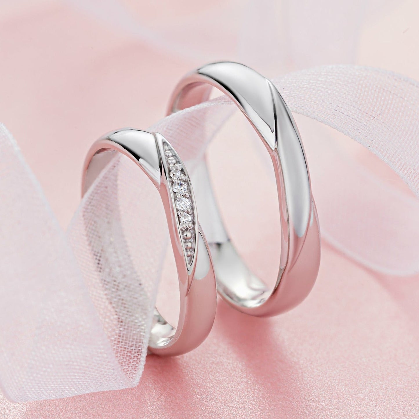 Elegant wedding rings set with diamonds in her ring - classic wedding bands - couple rings - couple rings set - escorialjewelry