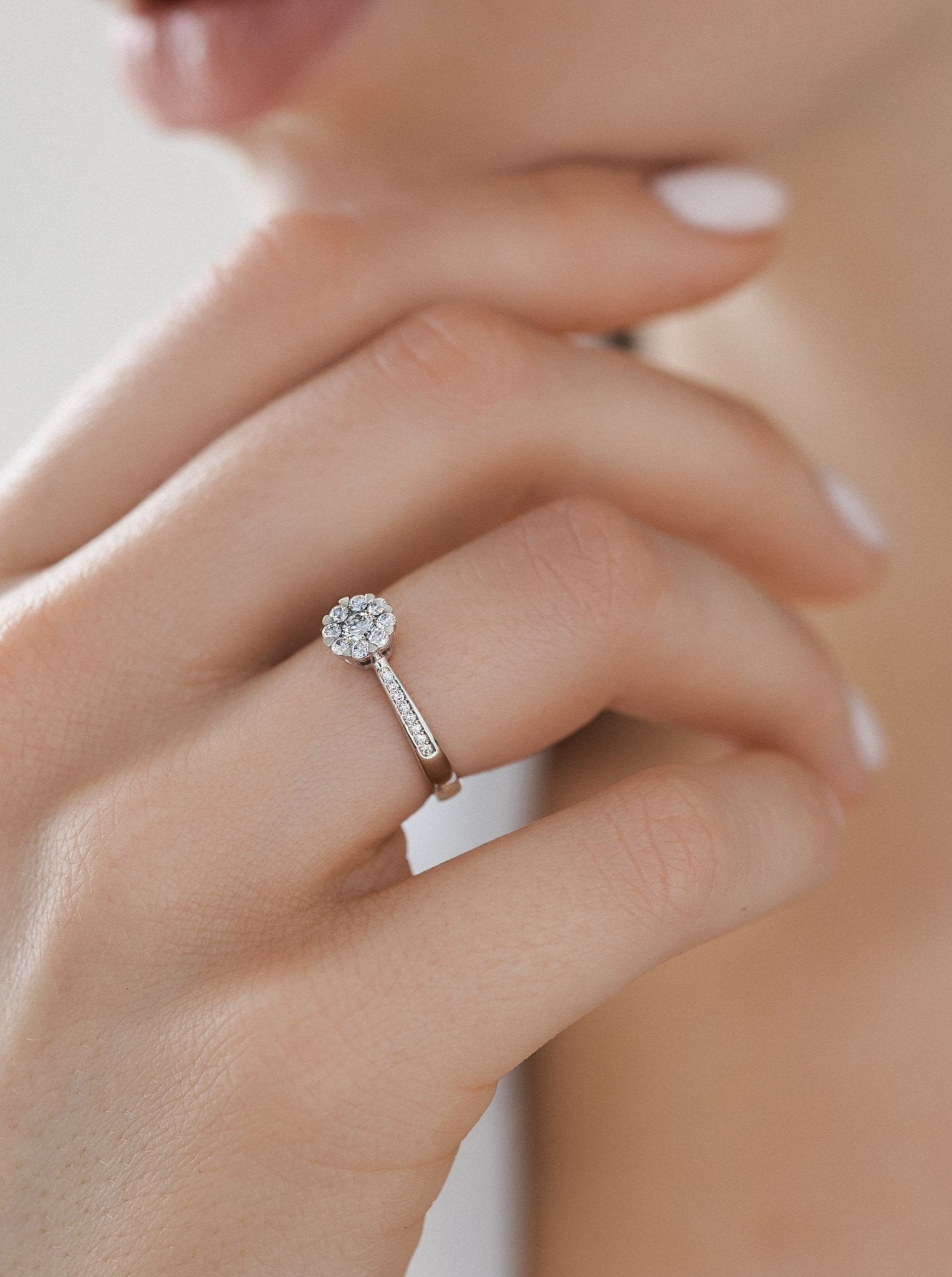 Engagement ring with diamonds - escorialjewelry