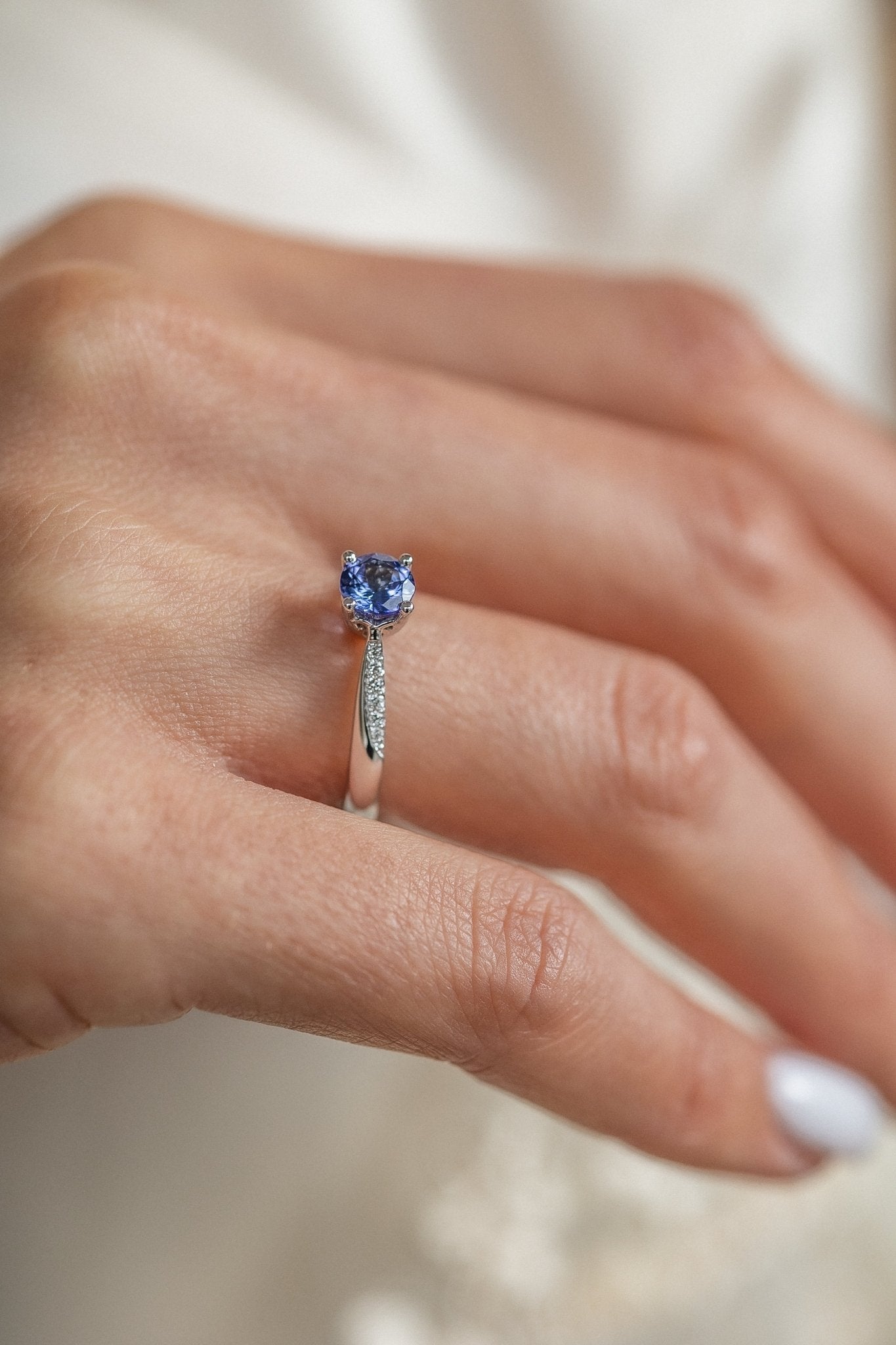 Engagement ring with tanzanite and diamonds - diamond engagement ring - diamond ring - engagement ring - escorialjewelry