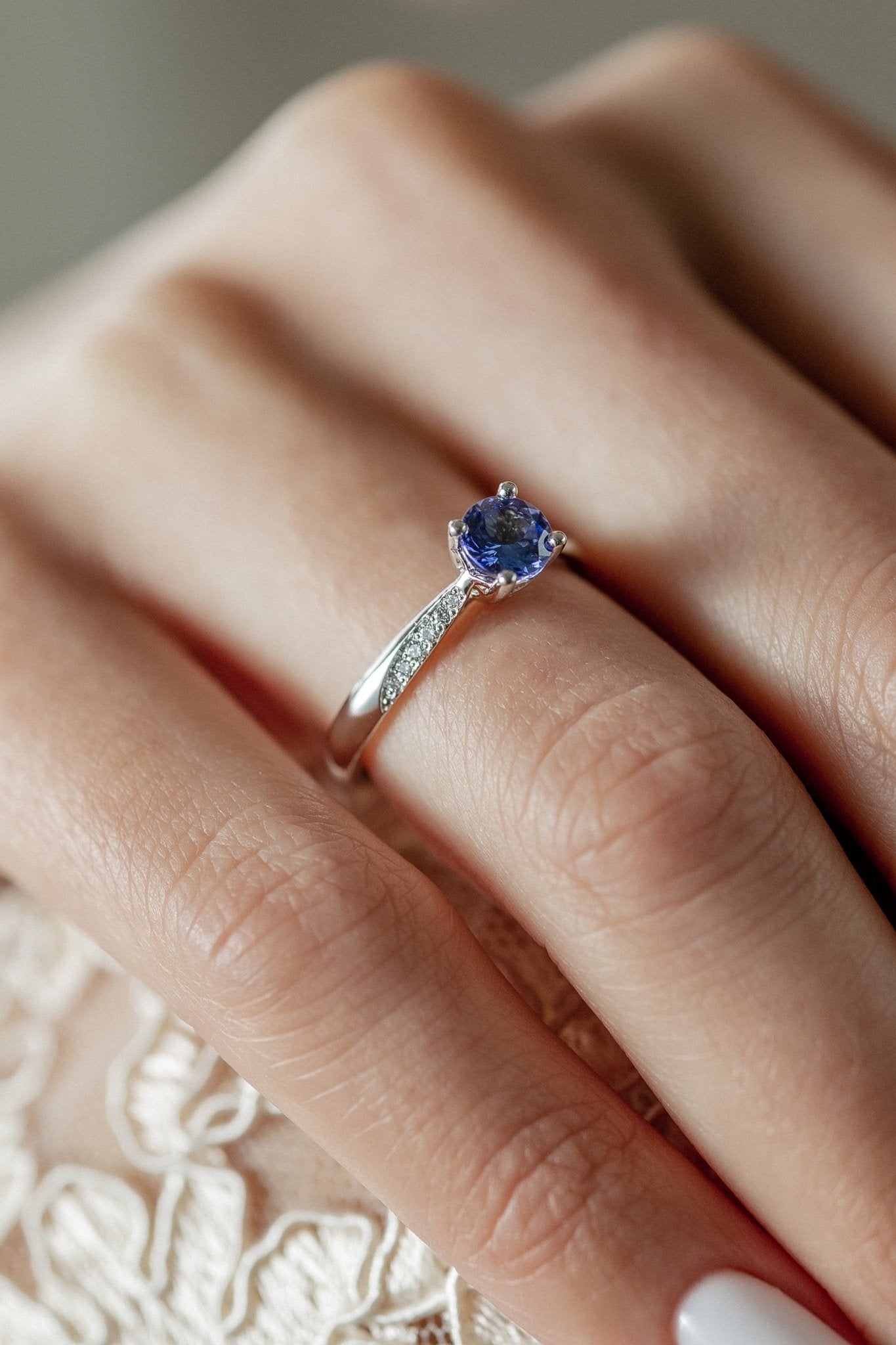 Engagement ring with tanzanite and diamonds - diamond engagement ring - diamond ring - engagement ring - escorialjewelry