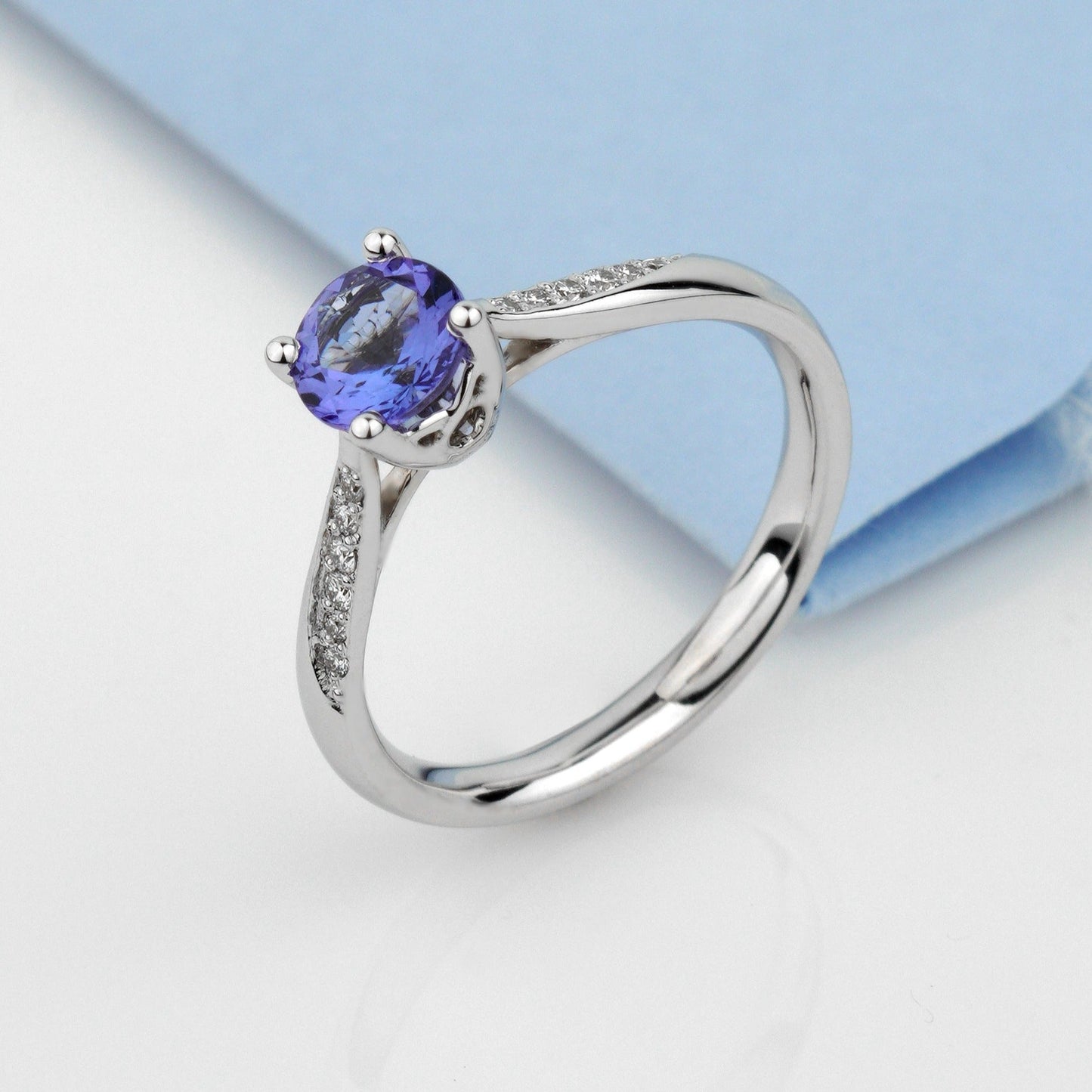 Engagement ring with tanzanite and diamonds - diamond engagement ring - diamond ring - engagement ring - escorialjewelry
