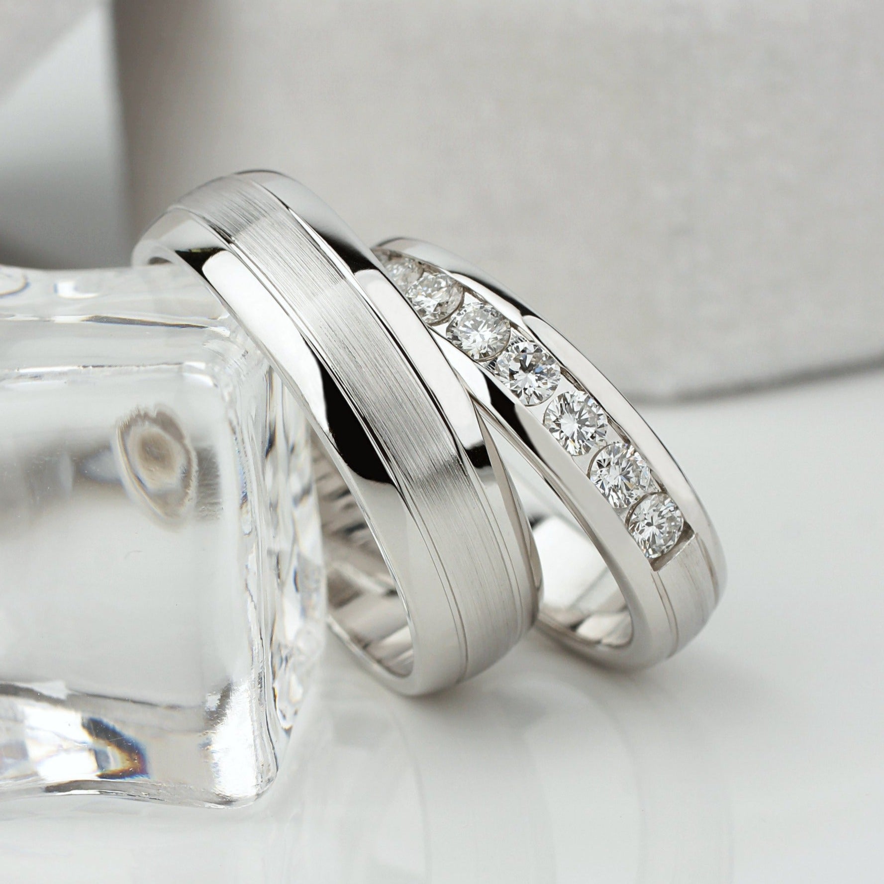 Matching wedding bands set with diamonds - couple rings couple wedding Matching wedding bands set with diamonds - couple rings couple wedding