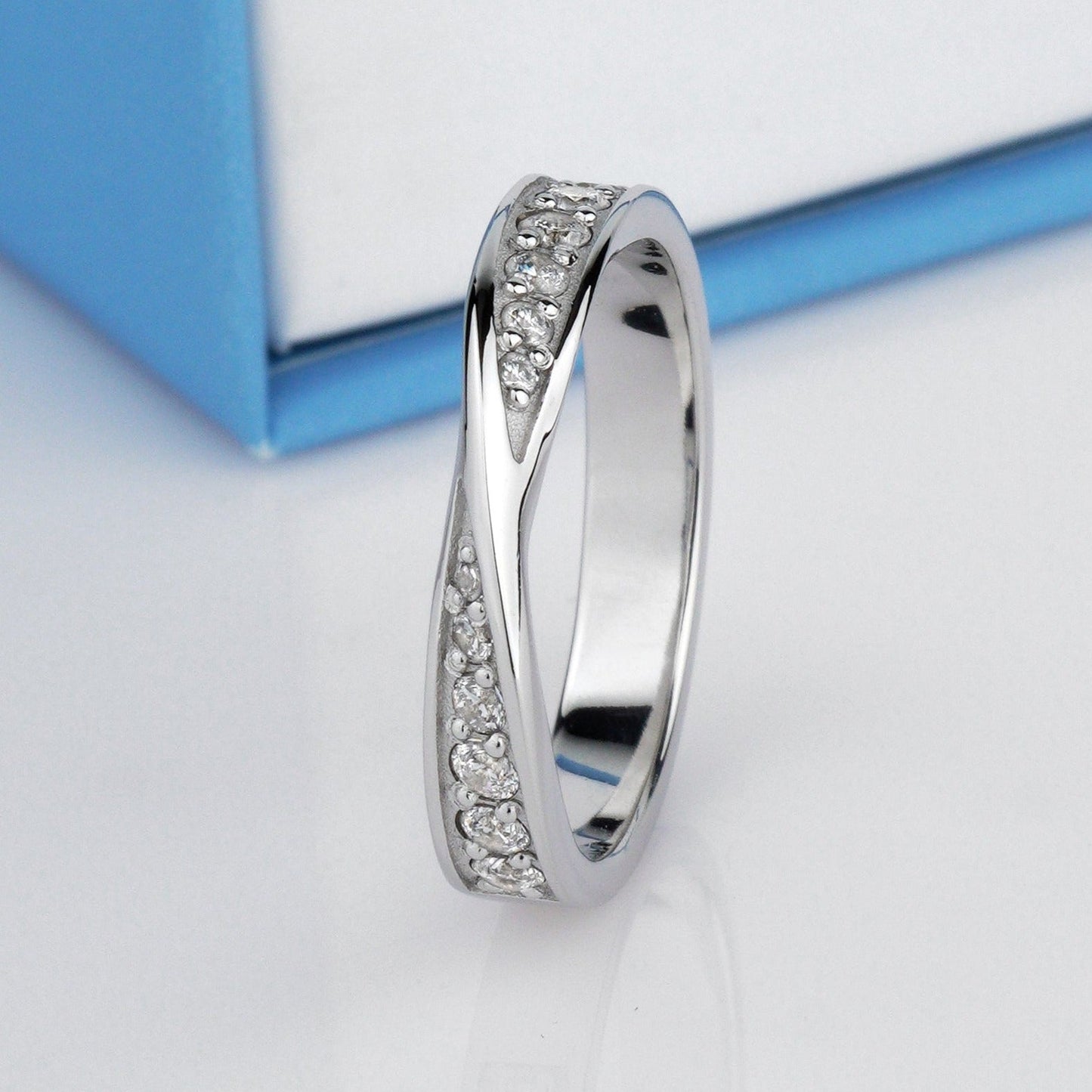 Mobius wedding rings with diamonds - couple rings - couple wedding bands - curved wedding bands - escorialjewelry