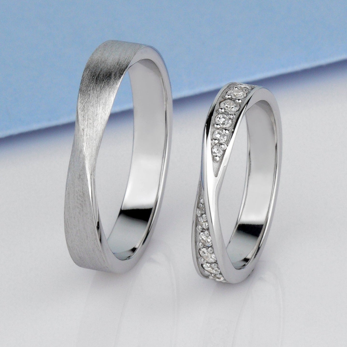 Mobius wedding rings with diamonds - couple rings - couple wedding bands - curved wedding bands - escorialjewelry