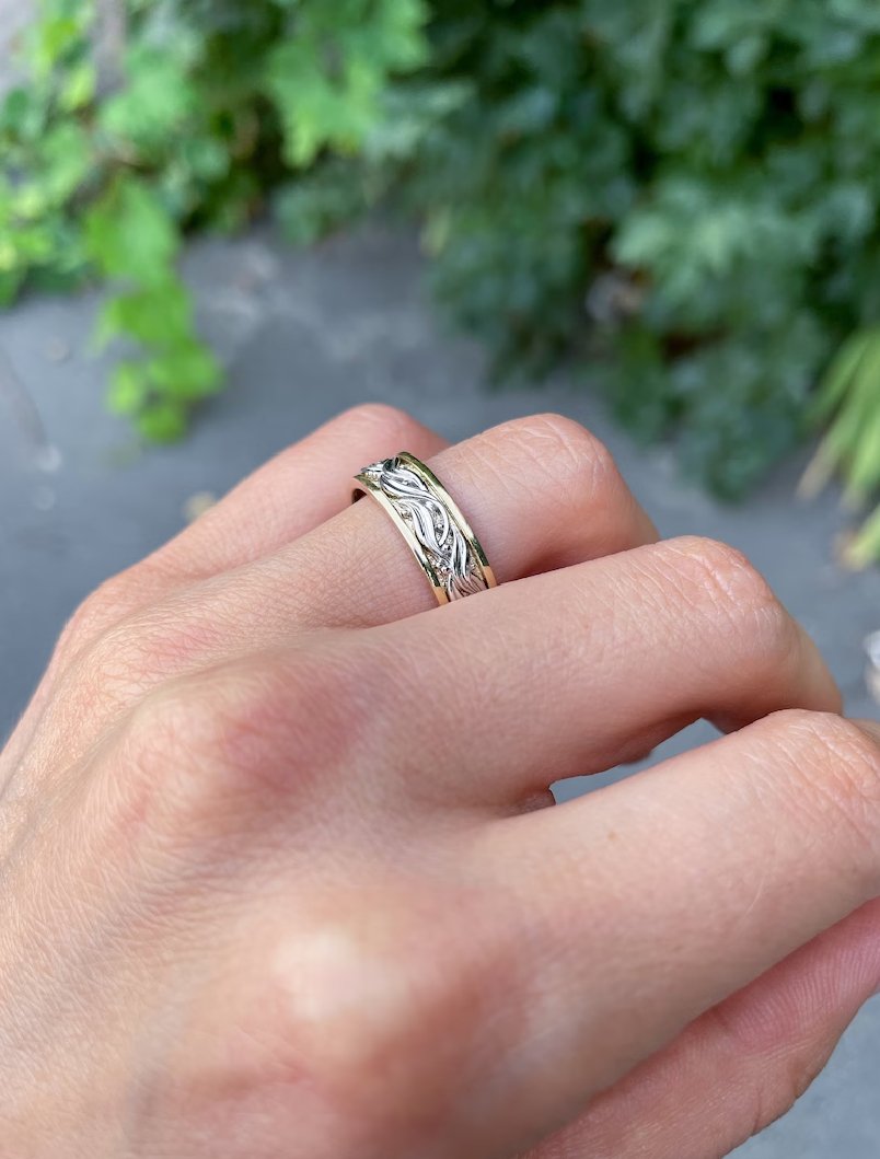 Two - tone floral wedding band - 14k gold band - 14k gold ring - boho wedding ring - escorialjewelry