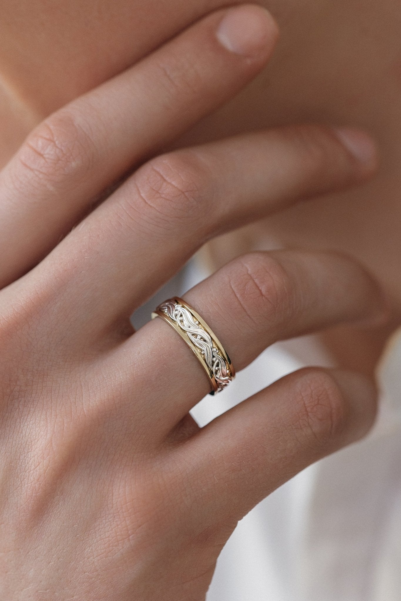 Two - tone floral wedding band - 14k gold band - 14k gold ring - boho wedding ring - escorialjewelry