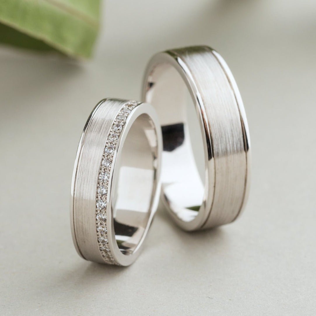 Wedding bands set with diamonds - couple rings - couple wedding bands - diamond gold band - escorialjewelry