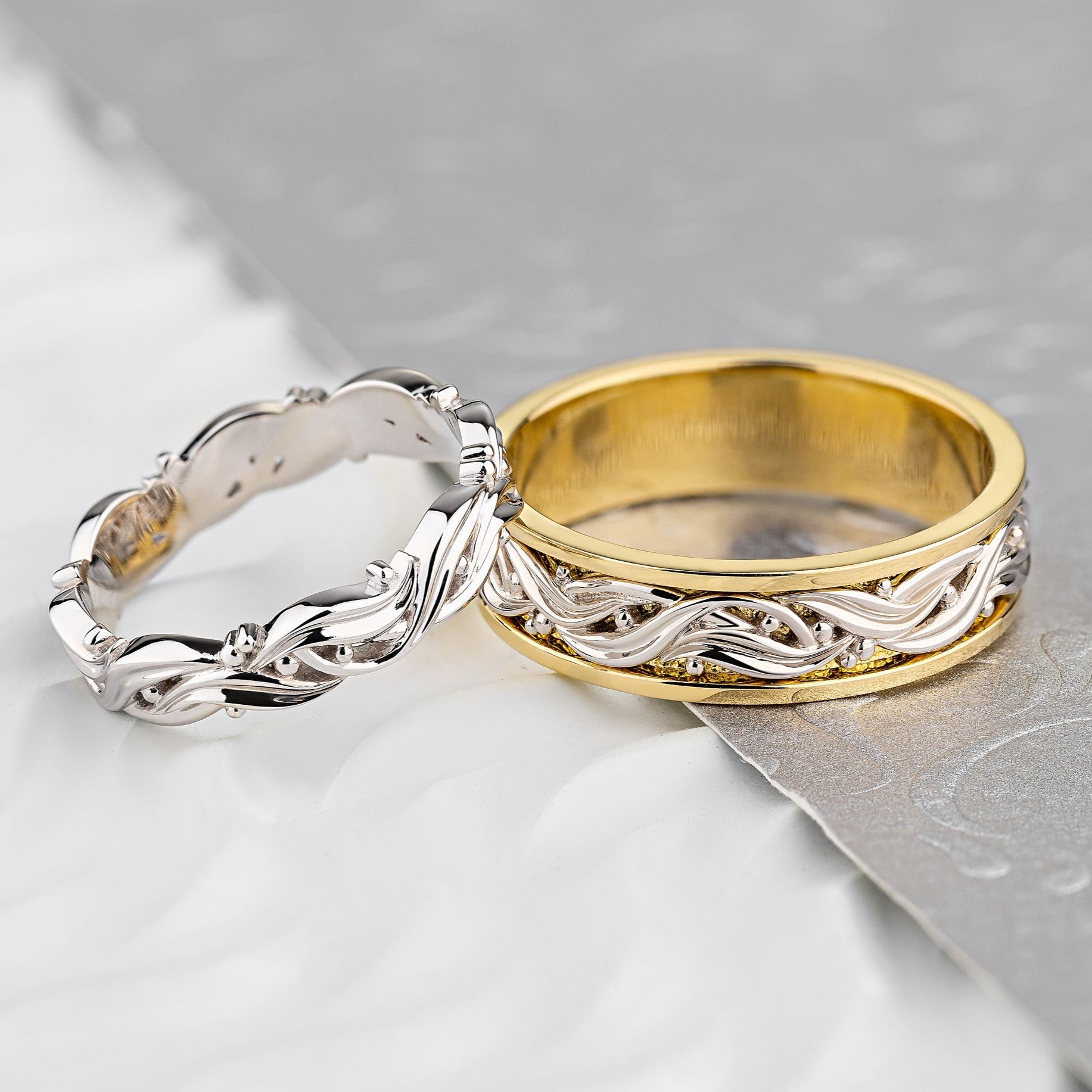 Wedding bands set with nature inspired design - boho wedding rings - couple rings - couple wedding bands - escorialjewelry