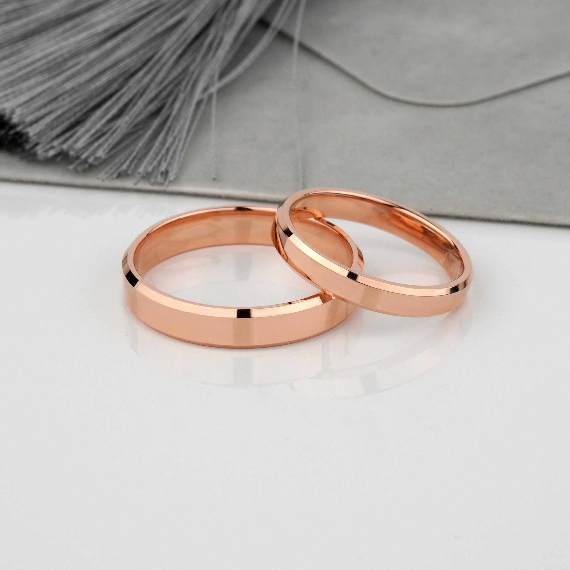 his and hers wedding bands- her ring 3 mm wide- his ring 4 mm wide-Comfort fit interior