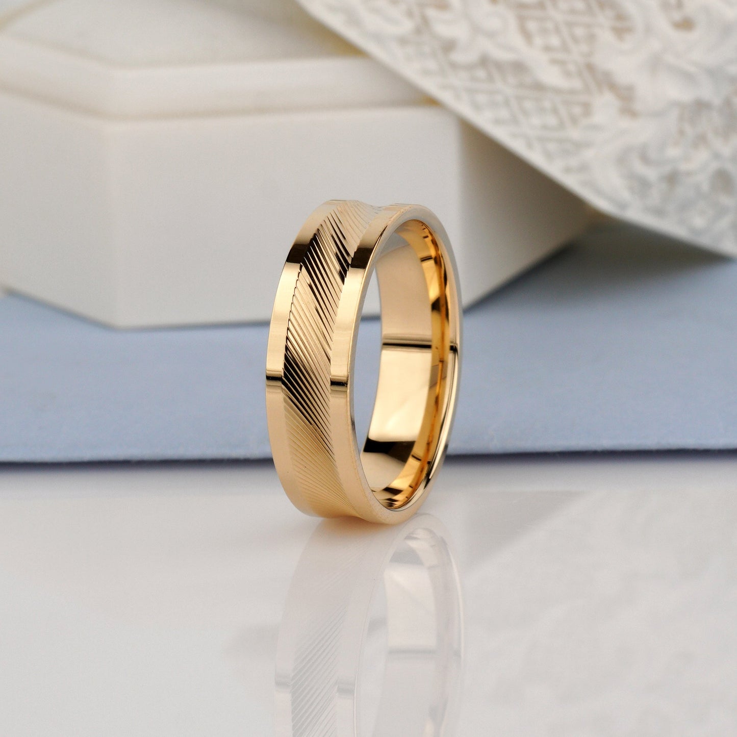 Gold ring -gold wedding bands- bridal jewellery-Men's ring width: 6 mm