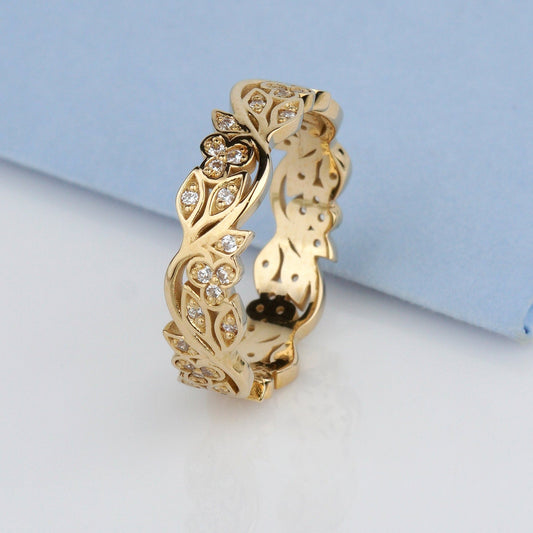 Gold ring with intricate design -Flower Pattern Ring-Nature Inspired Ring