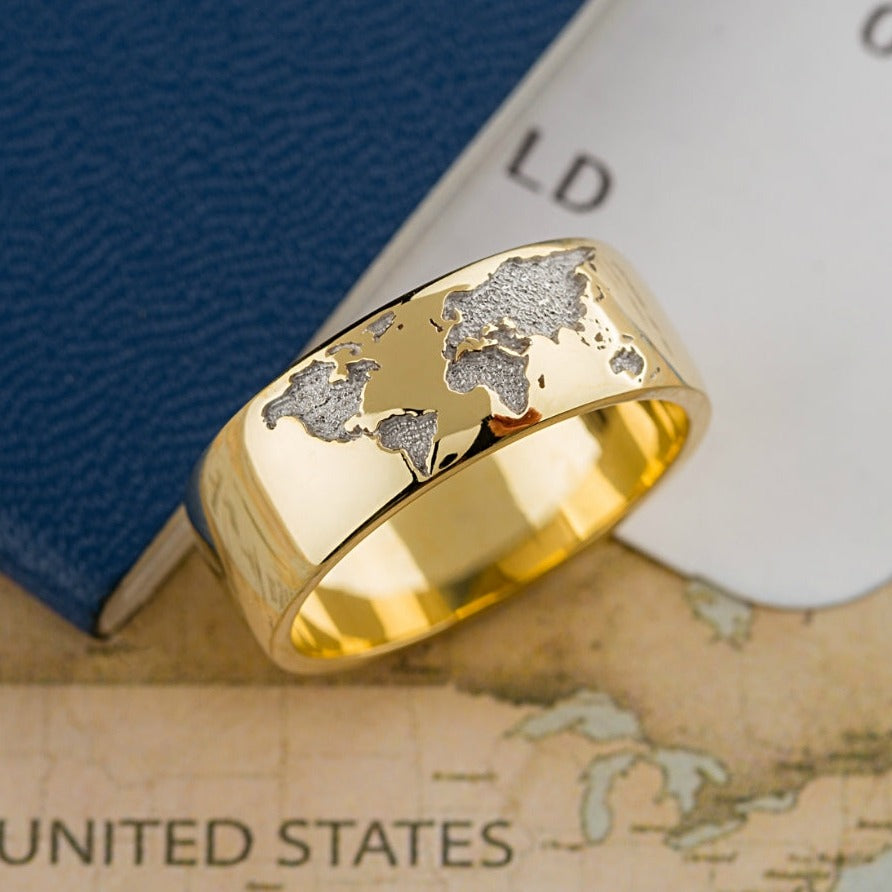Unique 14k gold ring with world map. World map ring. Unique gold ring. Men;s wedding band. Women's wedding ring. Unusual wedding band
