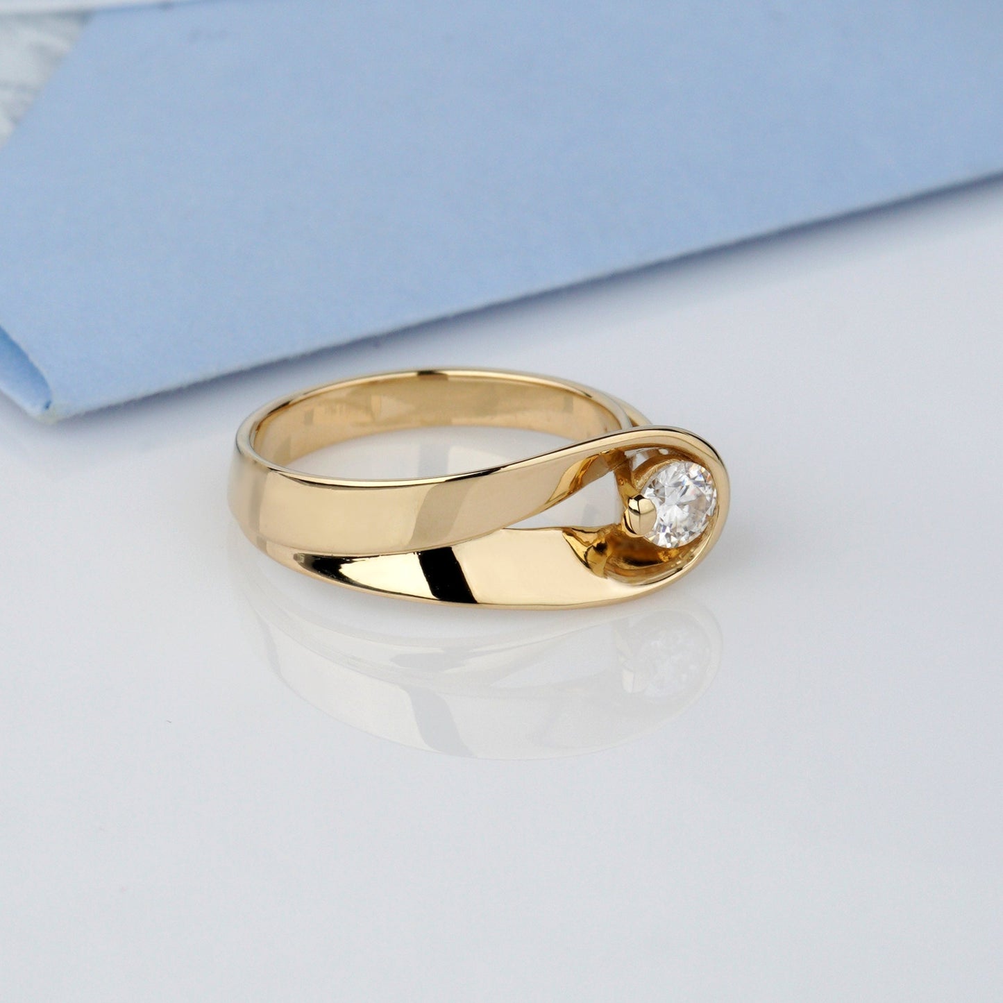 Unique womens ring