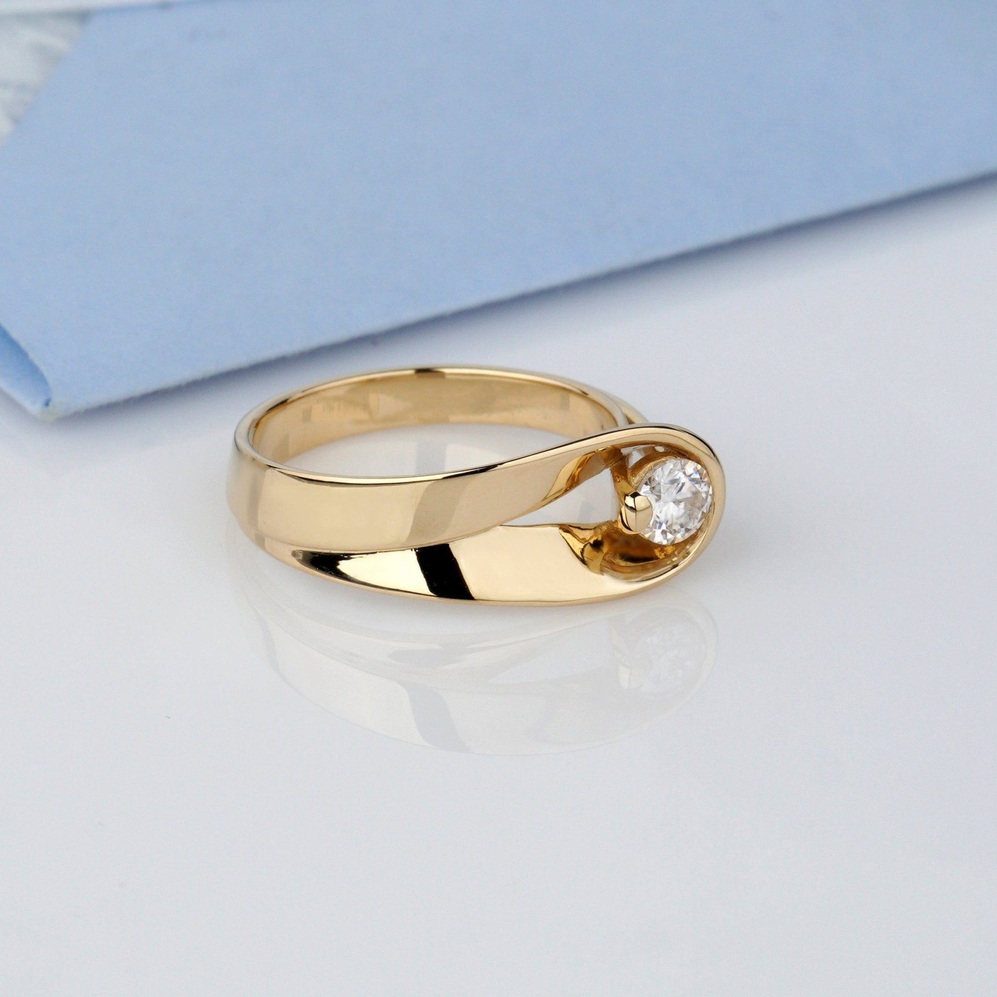 Unique womens ring