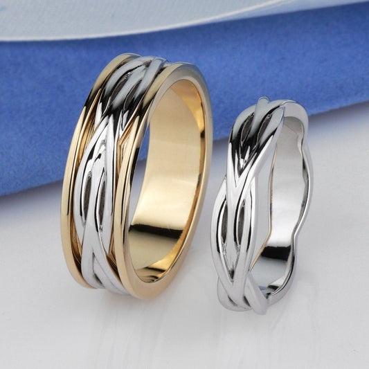 Couple wedding rings set with matching design - escorialjewelry