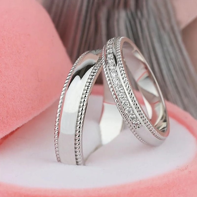 Gold wedding rings set with diamonds - escorialjewelry
