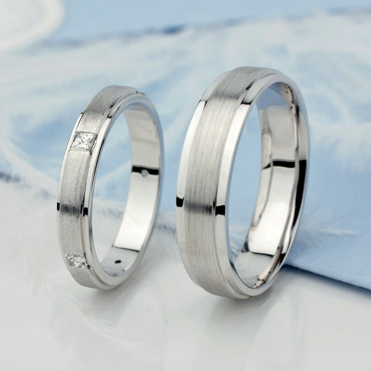 Matching wedding bands with princess cut diamonds - couple rings - couple wedding bands - diamond gold band - escorialjewelry