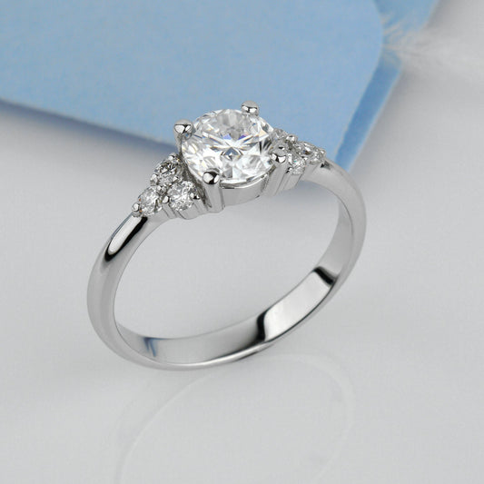 moissanite engagement ring 
