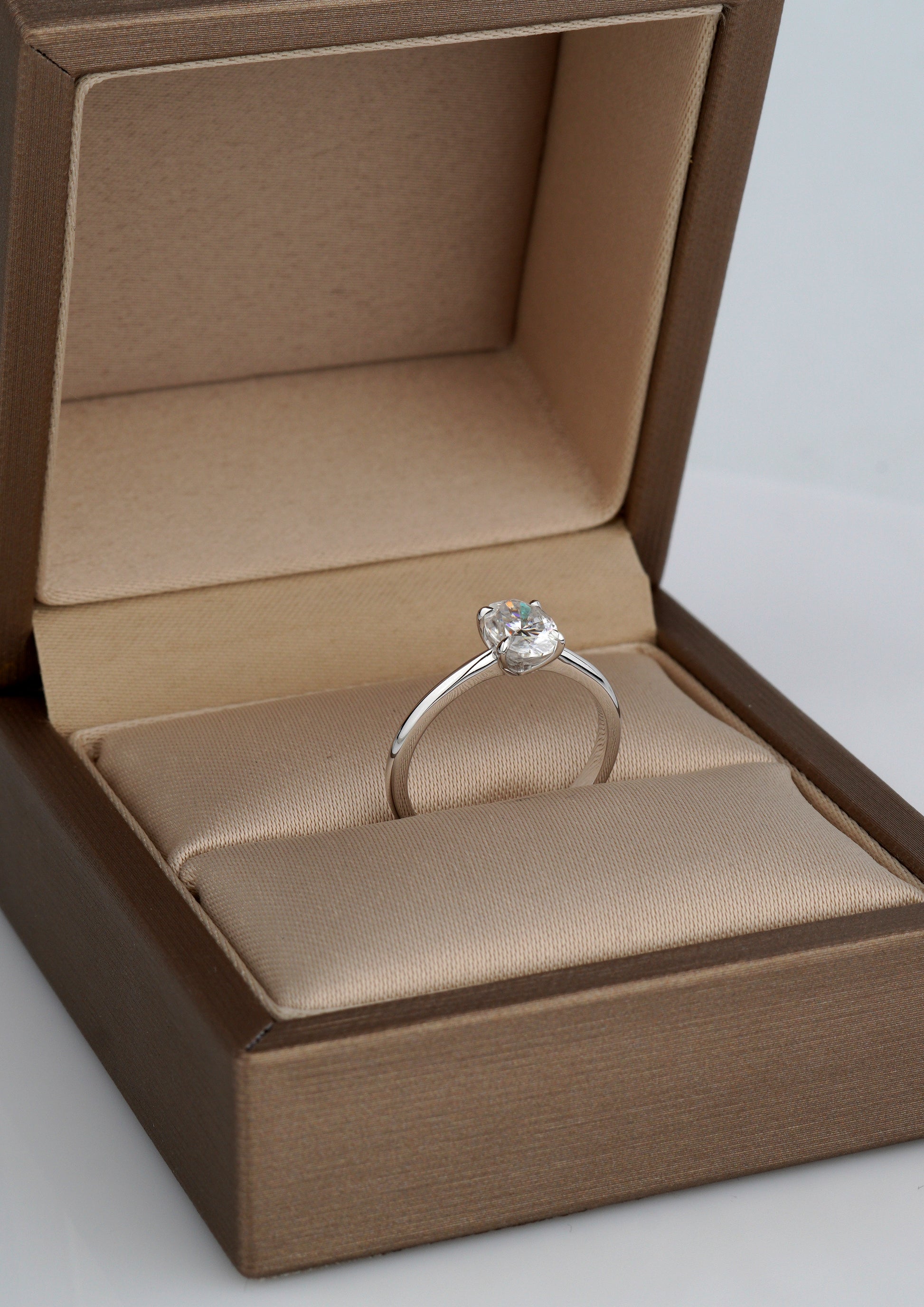 oval cut engagement ring 