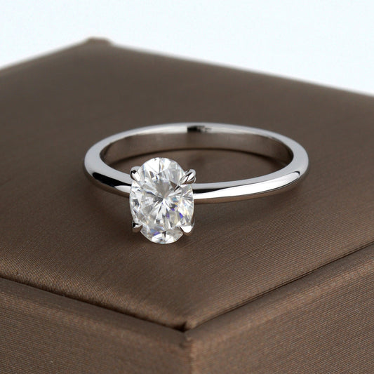 oval stone engagement ring 