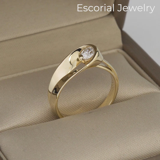 Unique womens ring