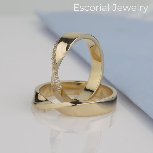 Mobius wedding bands