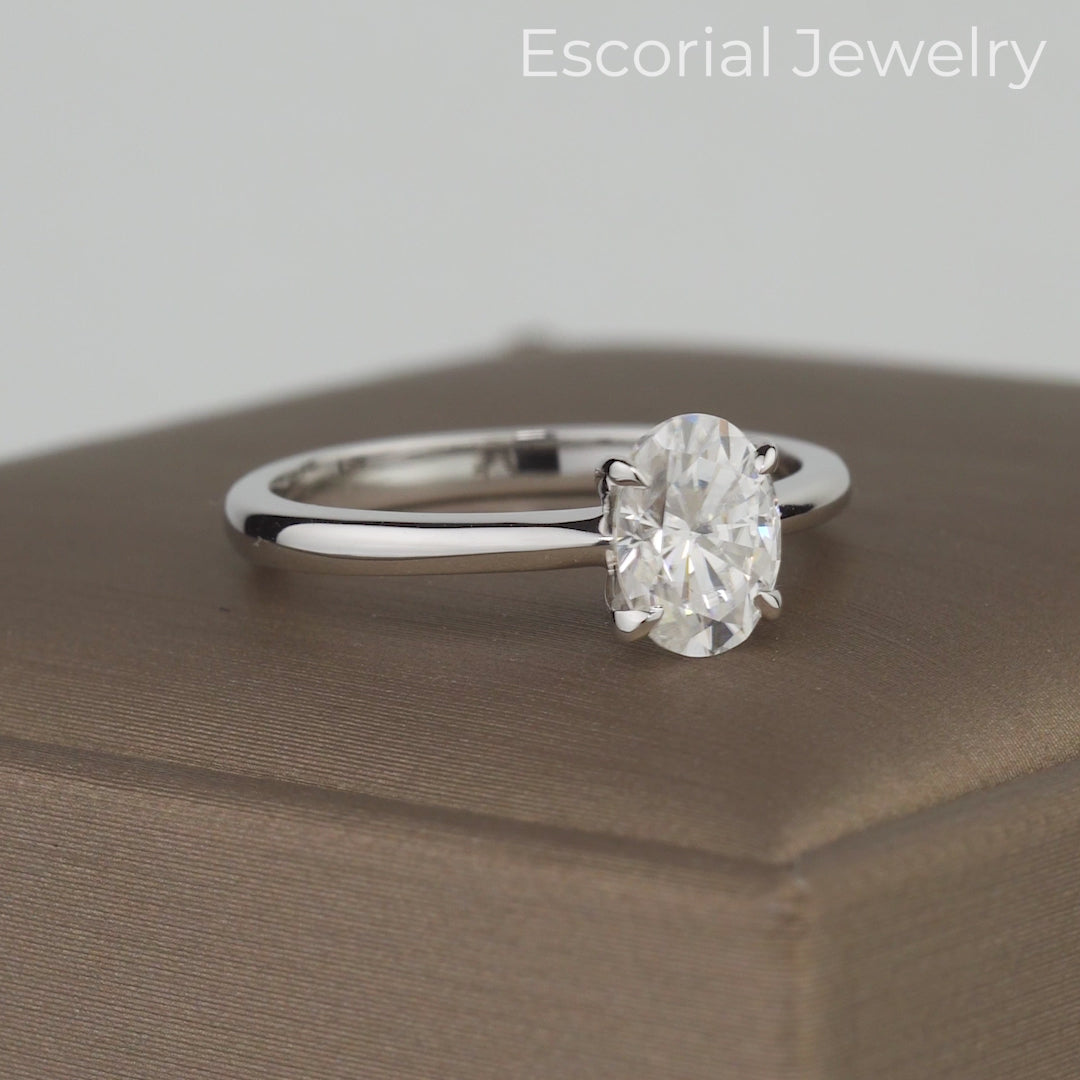 oval stone engagement ring 
