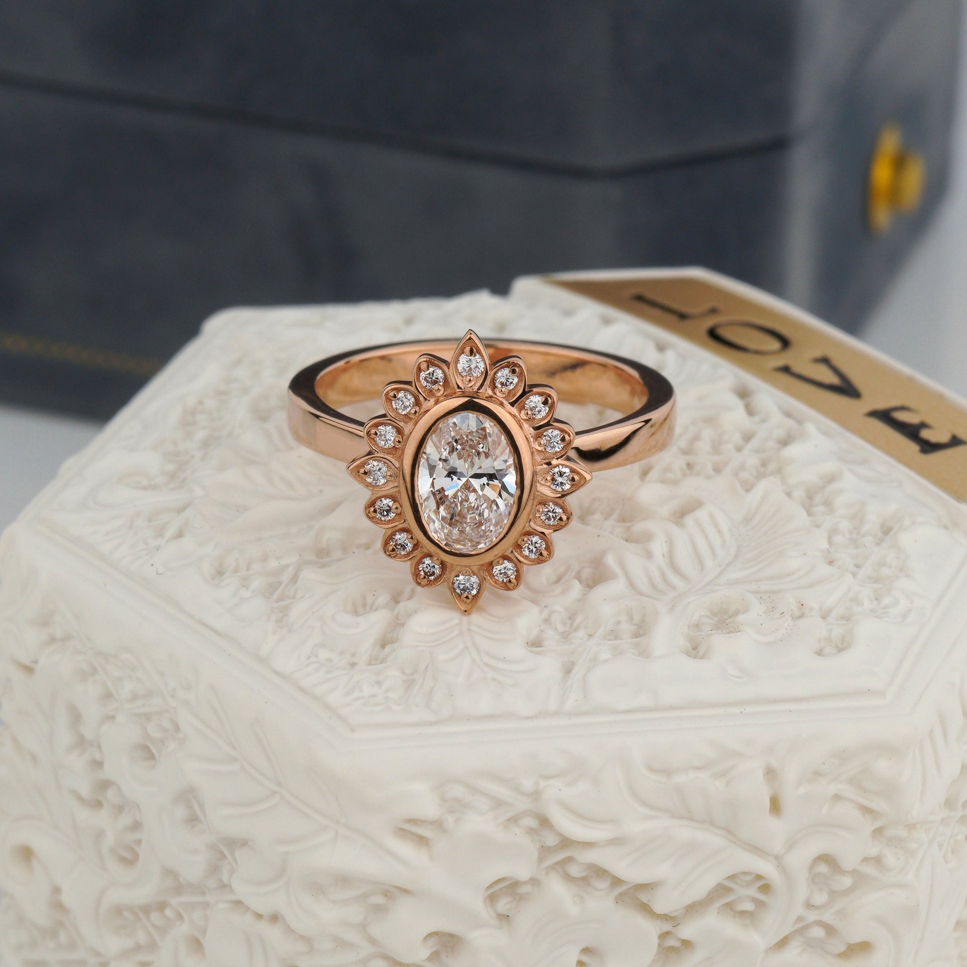 Rose gold ring with a diamond -Center stone: IGI certified oval lab-grown diamond — 0.74–0.75 ct, VVS2 / D color