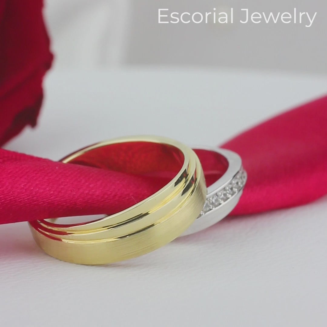 Matching wedding bands. Gold wedding rings. Couple rings set. His and hers wedding bands. Solid gold wedding rings. Wedding bands with diamonds.