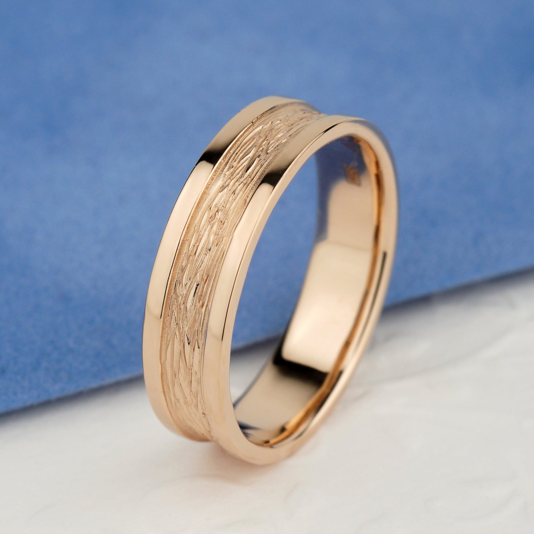 Mens wedding band rose gold. Mens wedding ring. Unique mens wedding band. 14k solid gold ring. Textured wedding bands. Male wedding ring. Ring for him. 14k gold band 6mm