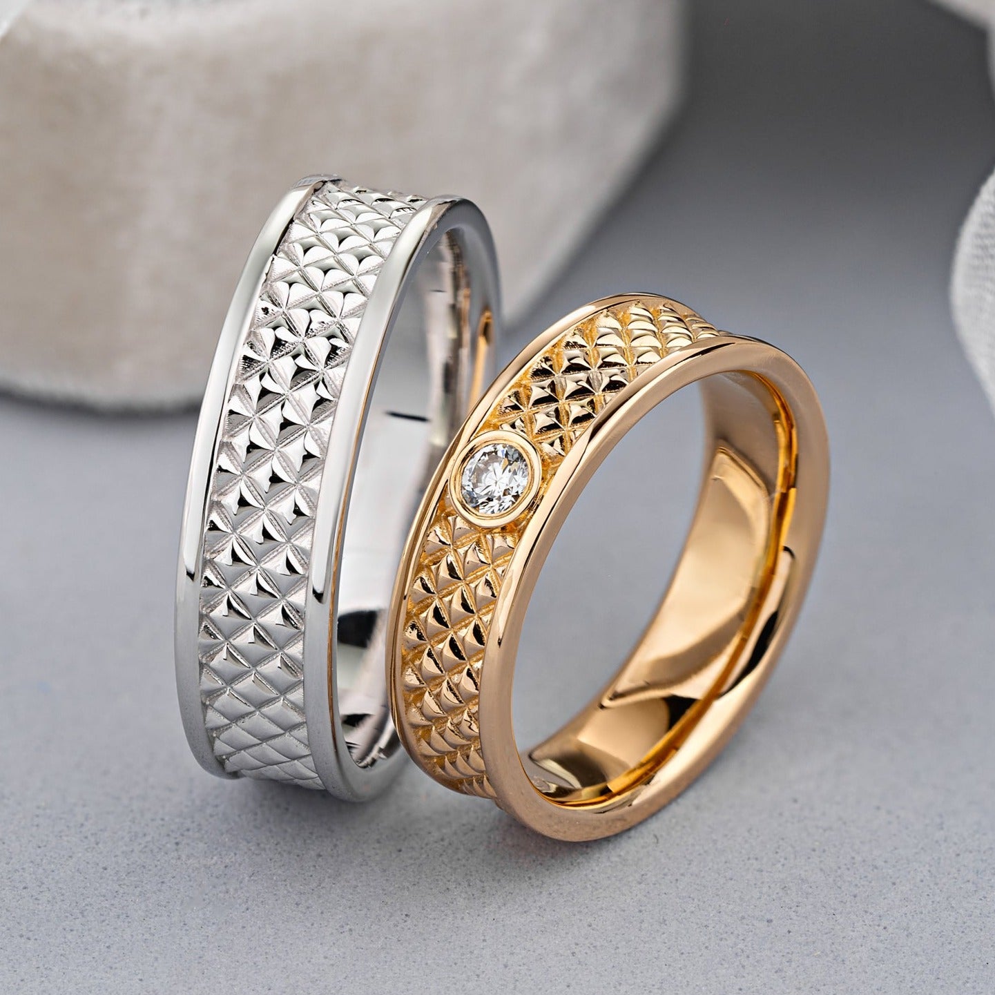 Unique wedding rings. Couple wedding rings. Matching wedding rings set. wedding band set his and hers. Gold wedding rings with diamond. 